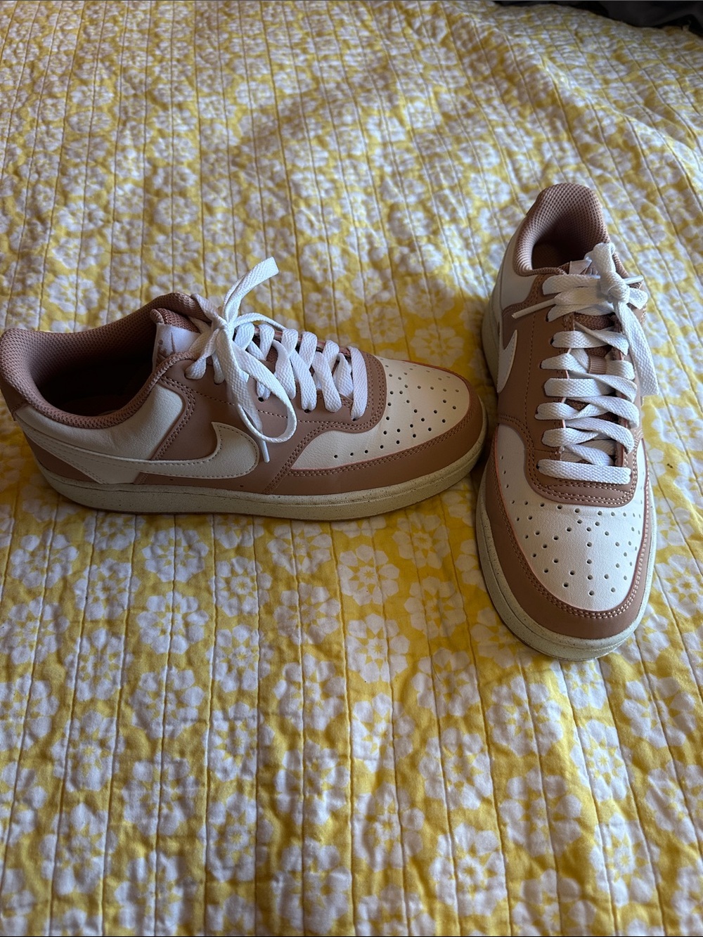 Nike Low-Top Sneakers in Cream and Light Pink
